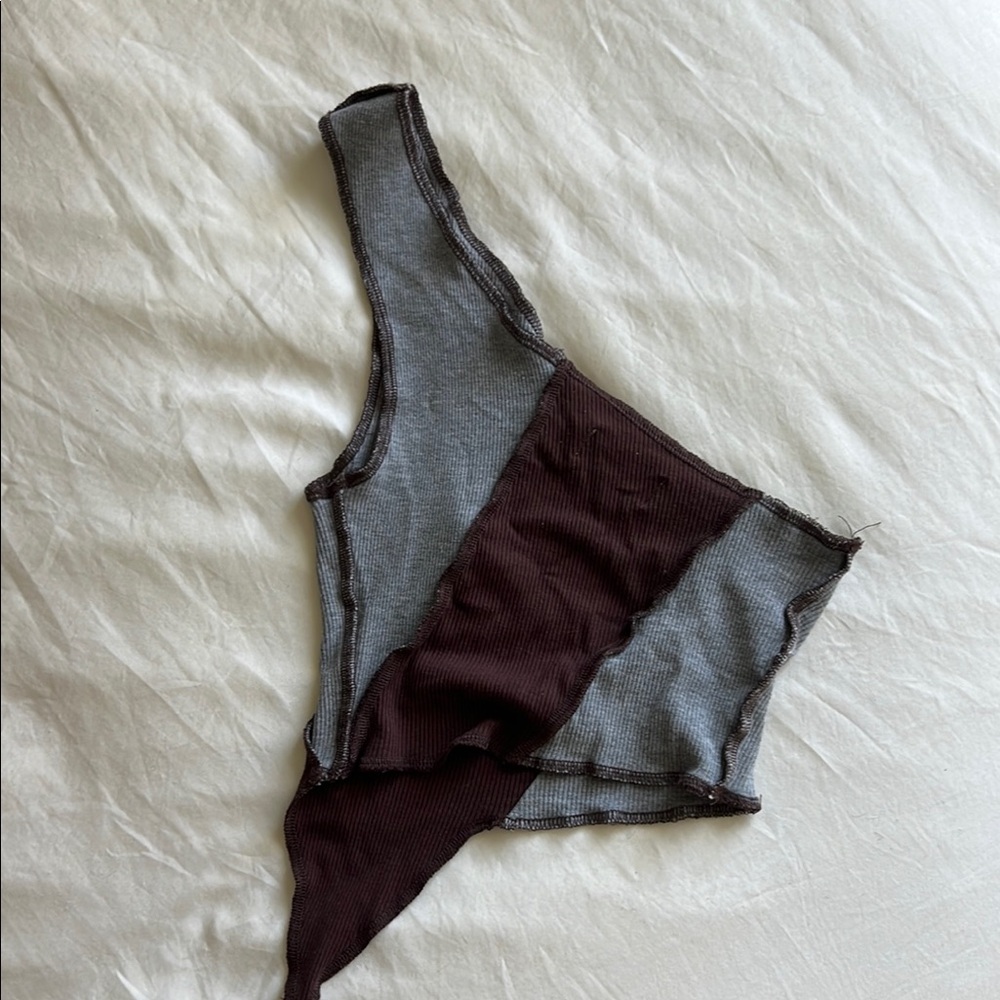 Superdown Revolve Asymmetrical Gray And Brown Top… - image 3